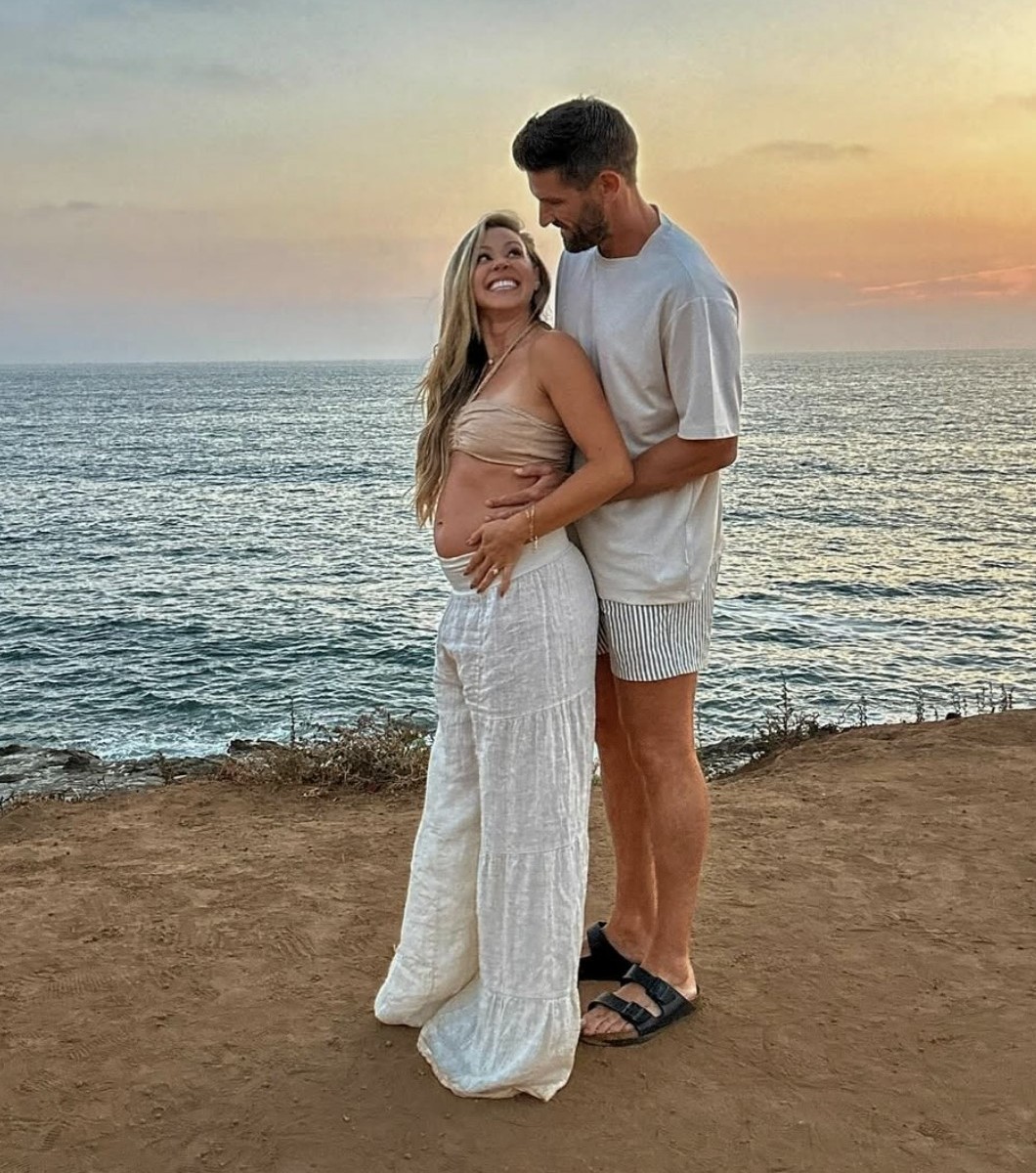 
                        Survivorâ€™s Kara Kay Is Pregnant, Expecting First Baby With Her...