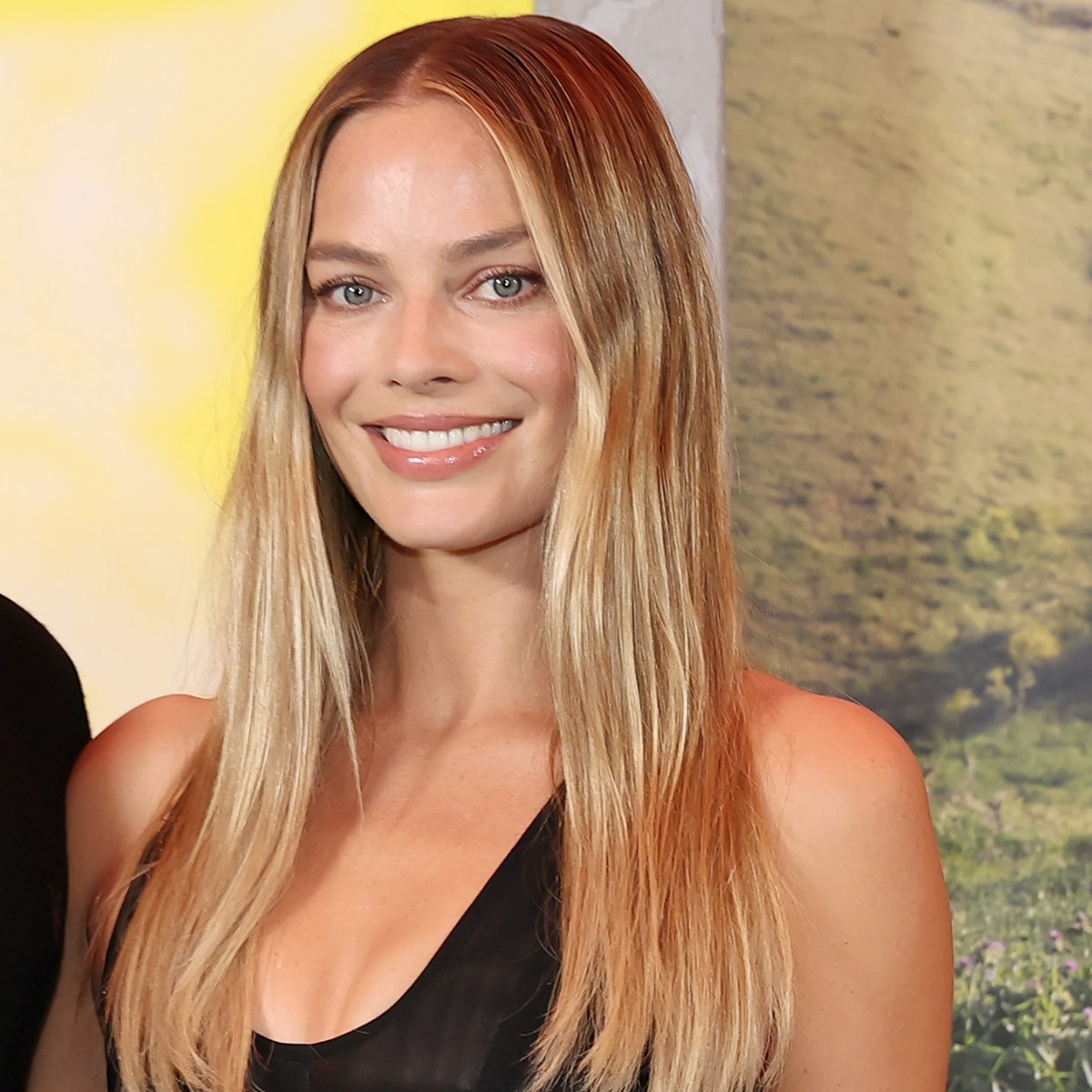 Margot Robbie at the Los Angeles Photo Call for Sony Pictures' 