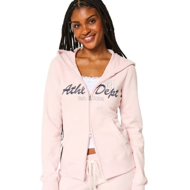 Love the Look of Vintage Hollister? Shop These 2000s-Inspired Finds