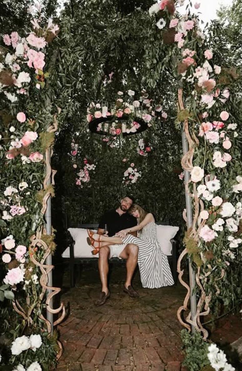 Taylor Swift and Travis Kelce engagement, proposal, ring