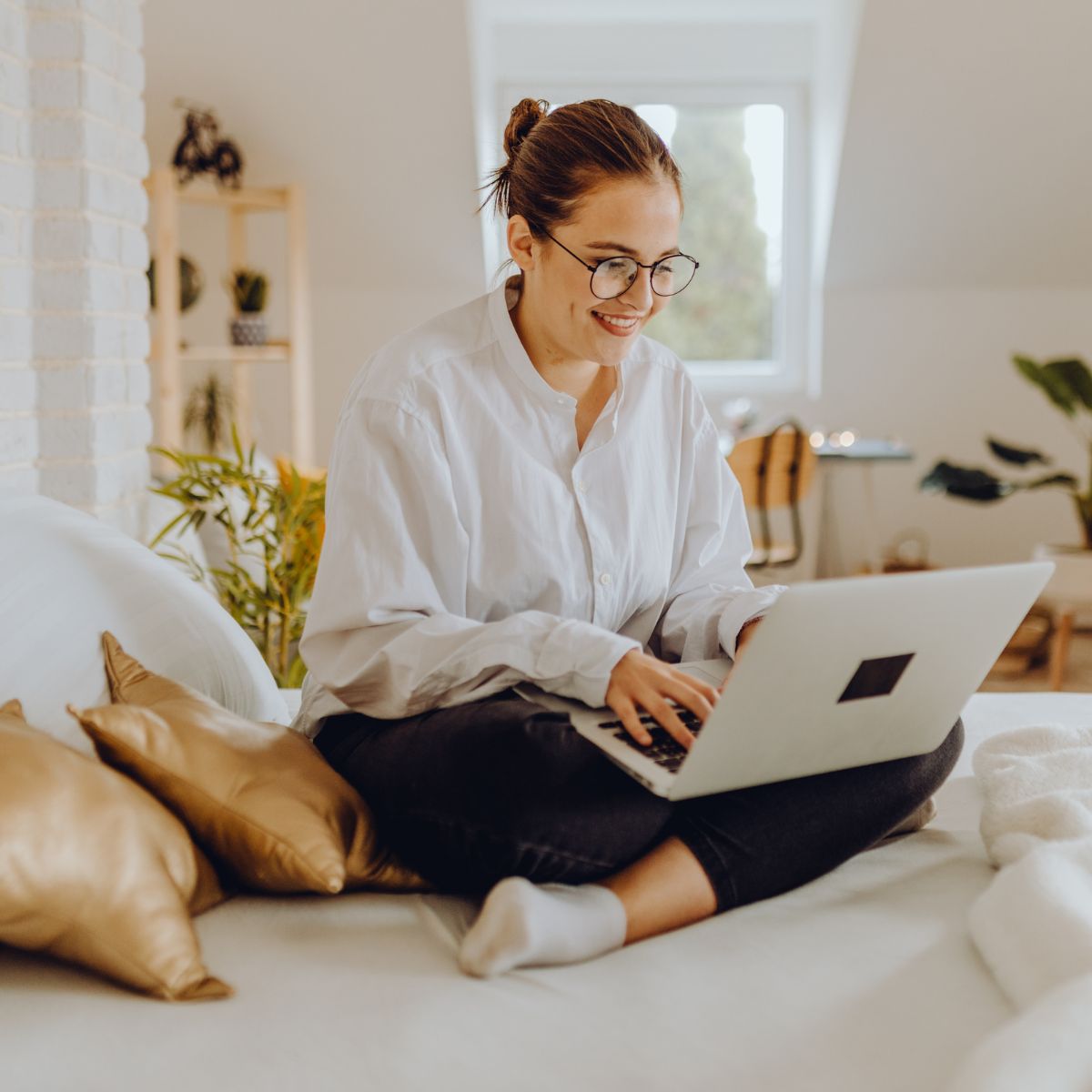 These 10+ Amazon Essentials Made My WFH Setup a Million Times Better & Start at just $9