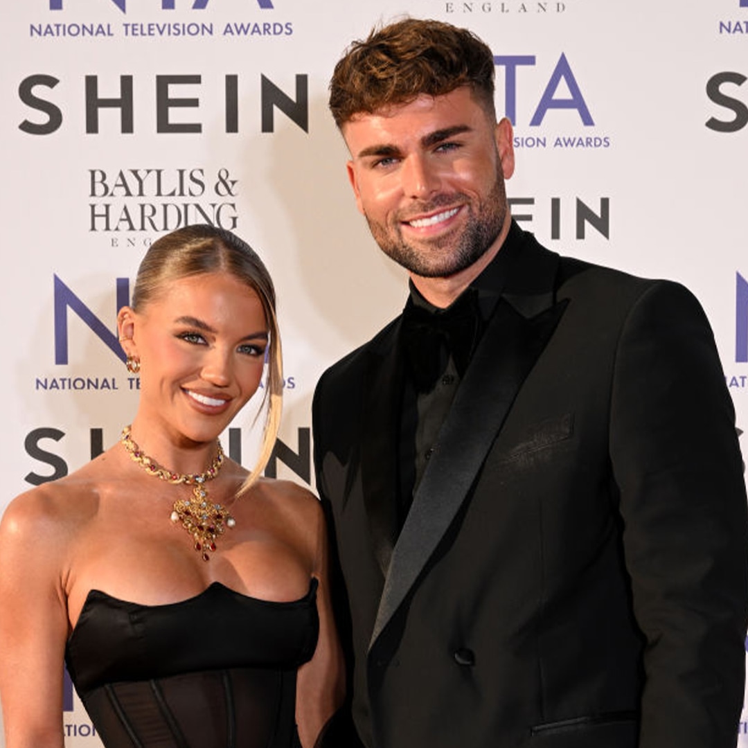 Love Island U.K.’s Molly Smith and Tom Clare Are Engaged Love Island U.K.’s Molly Smith and Tom Clare Are Engaged