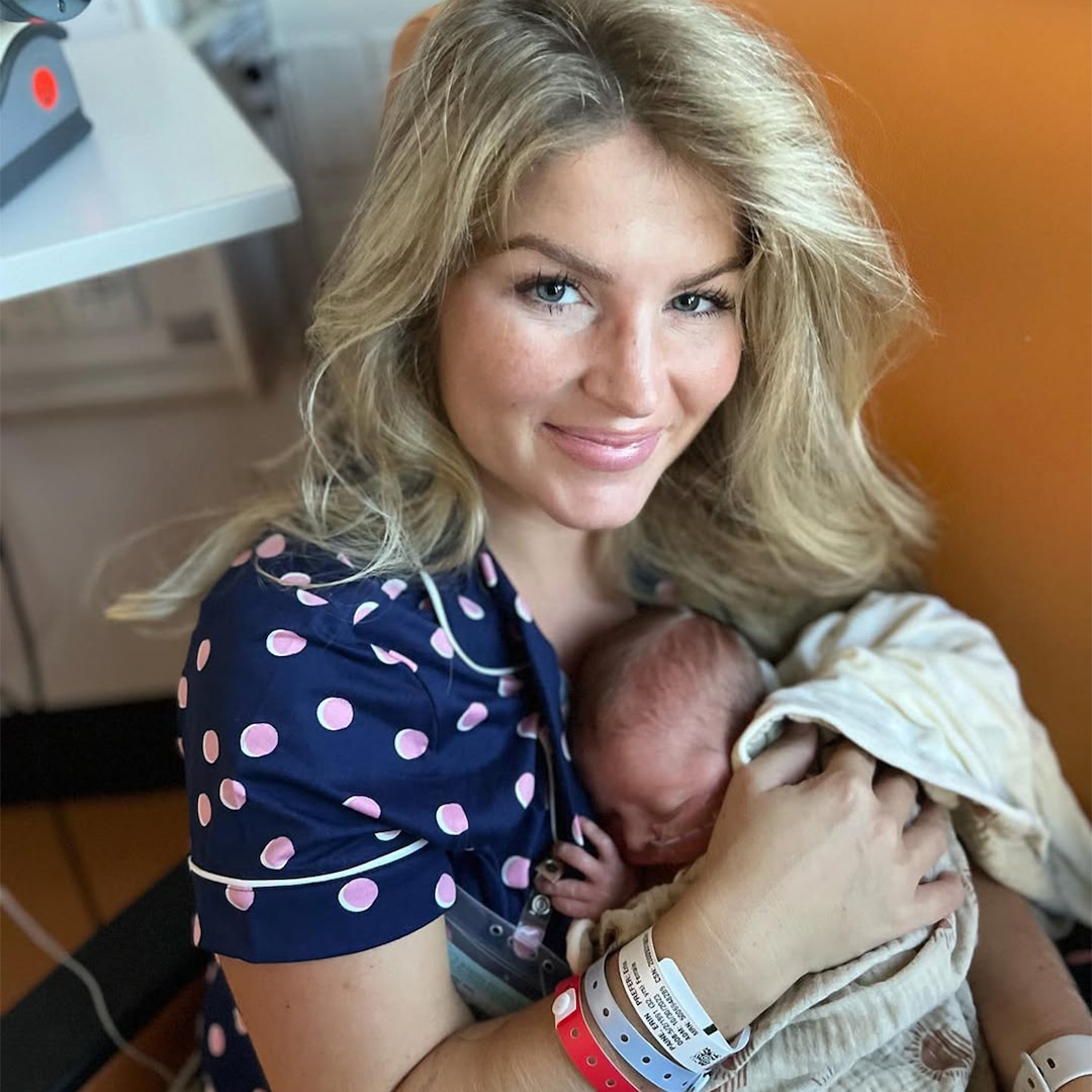 Erin Bates celebró la Navidad después de ser hospitalizada