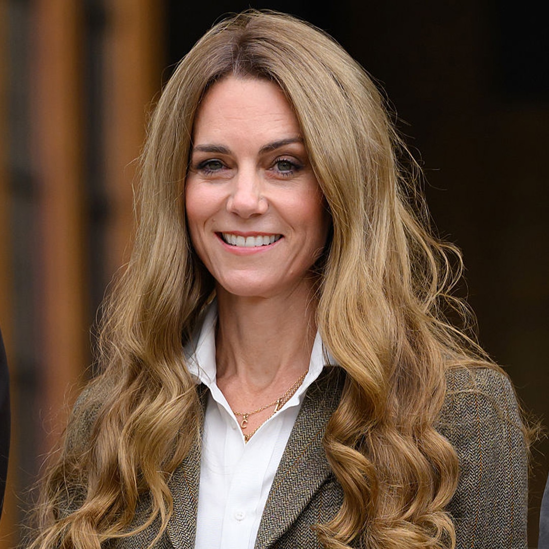 Принцеса на Уелс Кейт Мидълтън се върна към подписа си