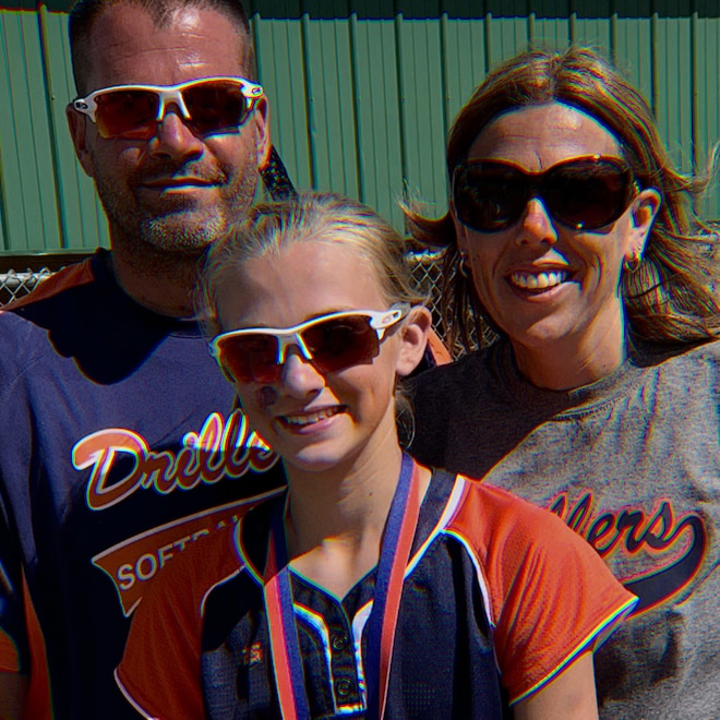 Lauryn Licari, Kendra Licari