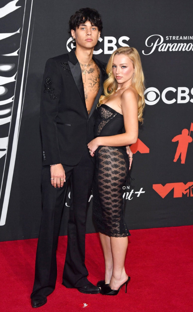 Landon Barker and Skyla Sanders arrive at the 2025 MTV VMA Video Music Awards red carpet, Couples