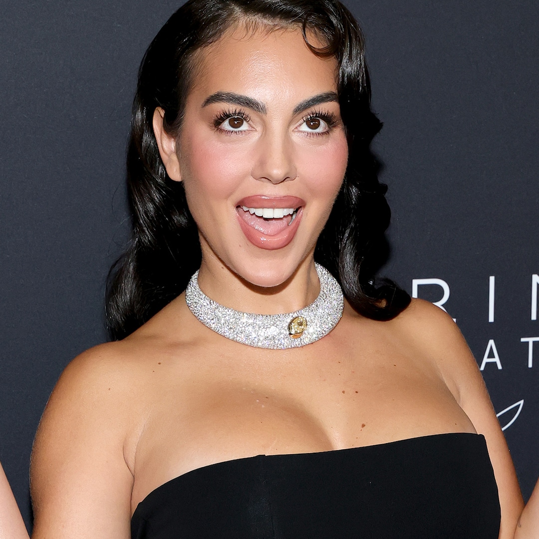 Cristiano Ronaldo's Fiancée Georgina Rodríguez Flaunts Engagement Ring