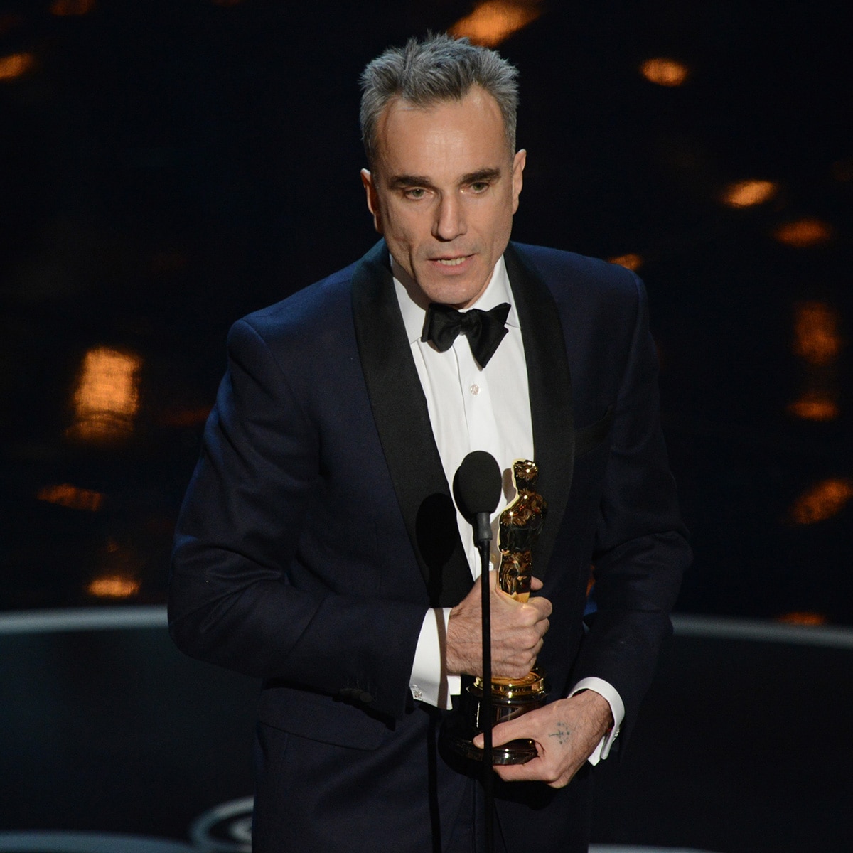 Daniel Day-Lewis returns to acting