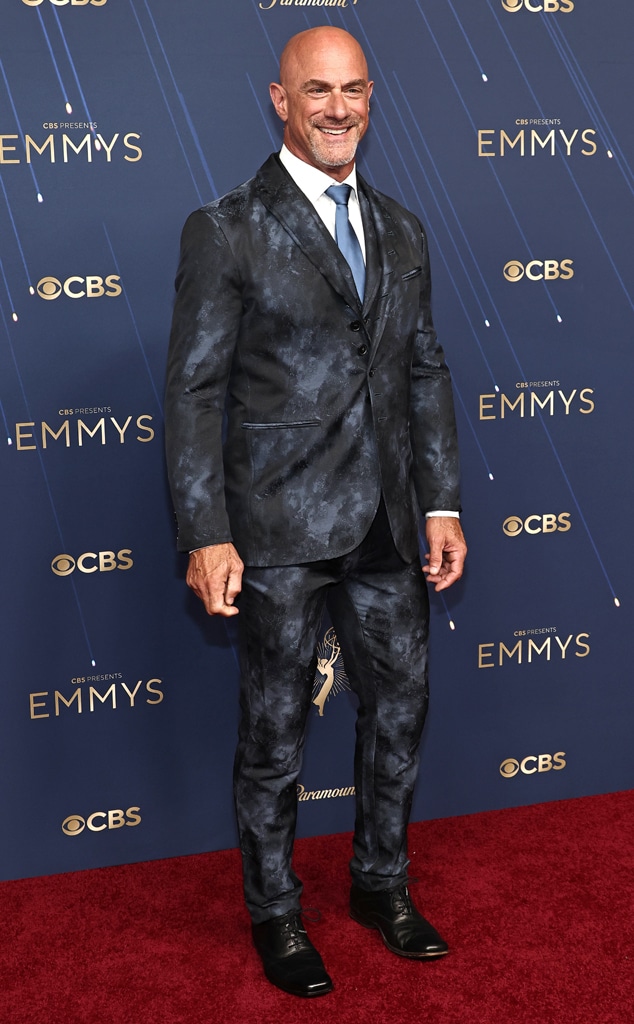 Christopher Meloni arrives at the Emmys 2025 red carpet