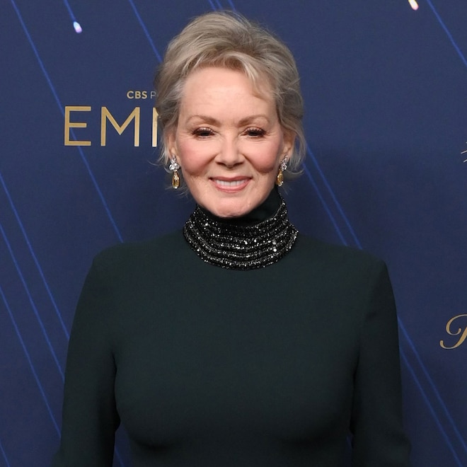 Jean Smart Arrives at Emmys 2025