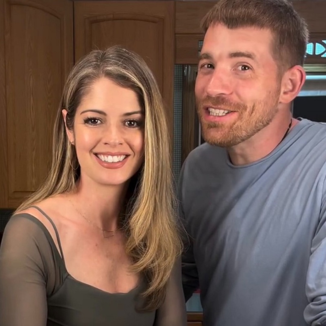 Победителите в сезон 15 на Masterchef Джеси Розенвалд и Джесика