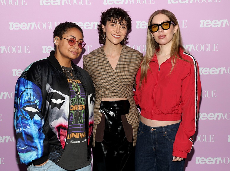 Raven Symone, Allyson Stone, Miranda Maday, Big Pic