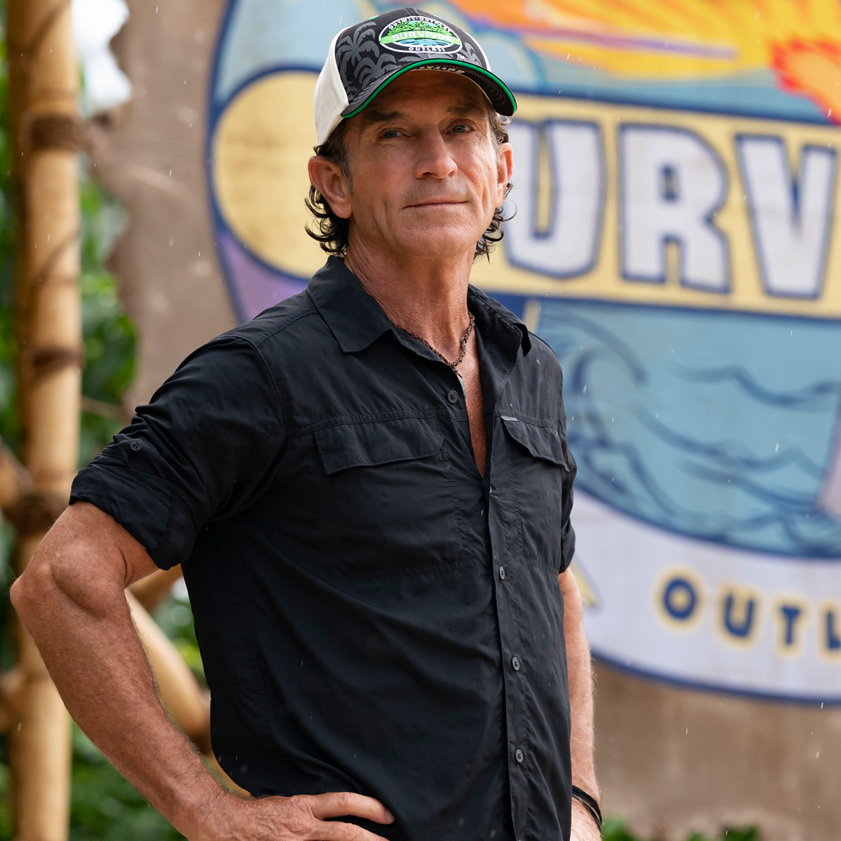 
                        Survivor's Jeff Probst Calls Out Season 49 Cut Players for Disrespect
    ...