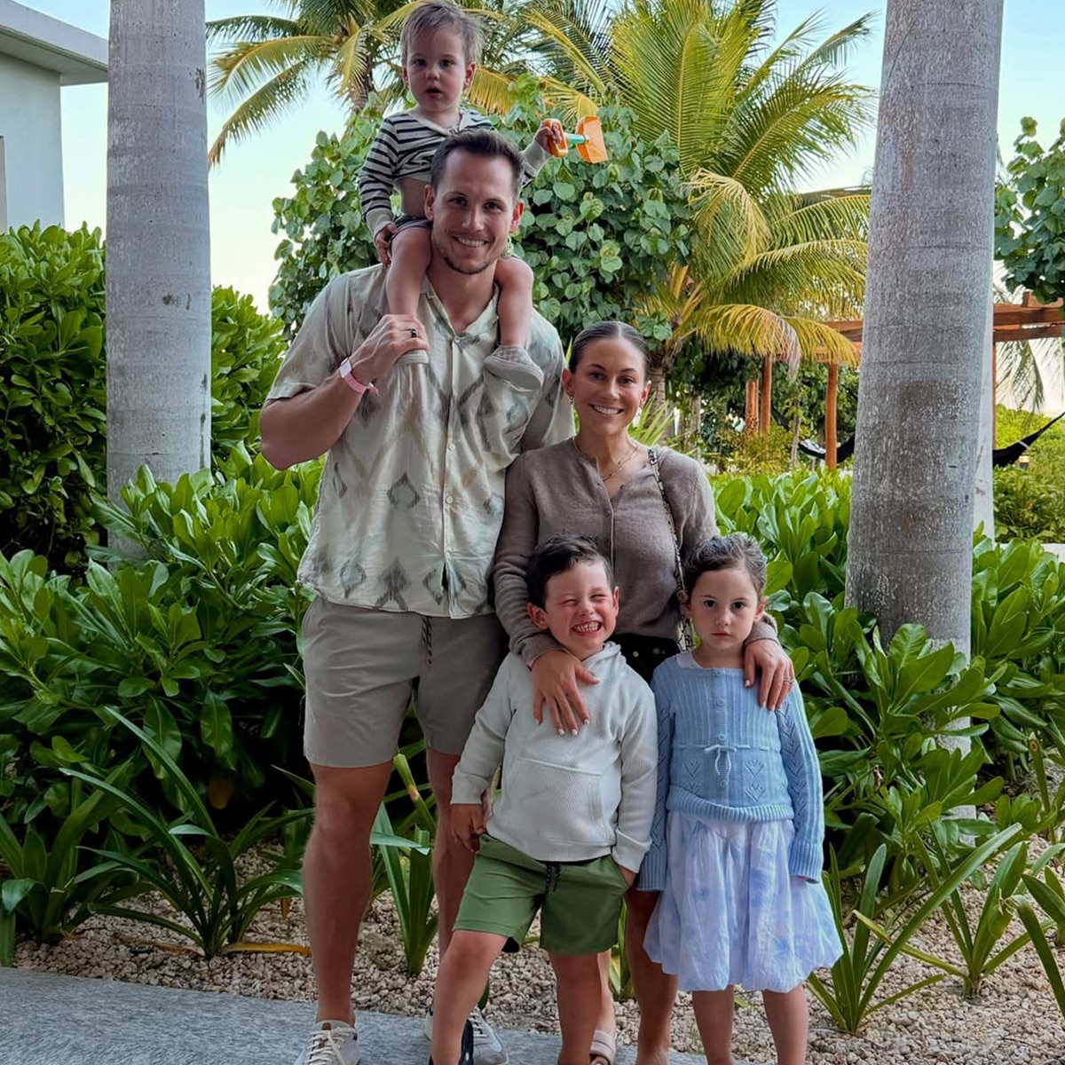 Shawn Johnson East, Andrew East, Drew, Jett and Bear on vacation.