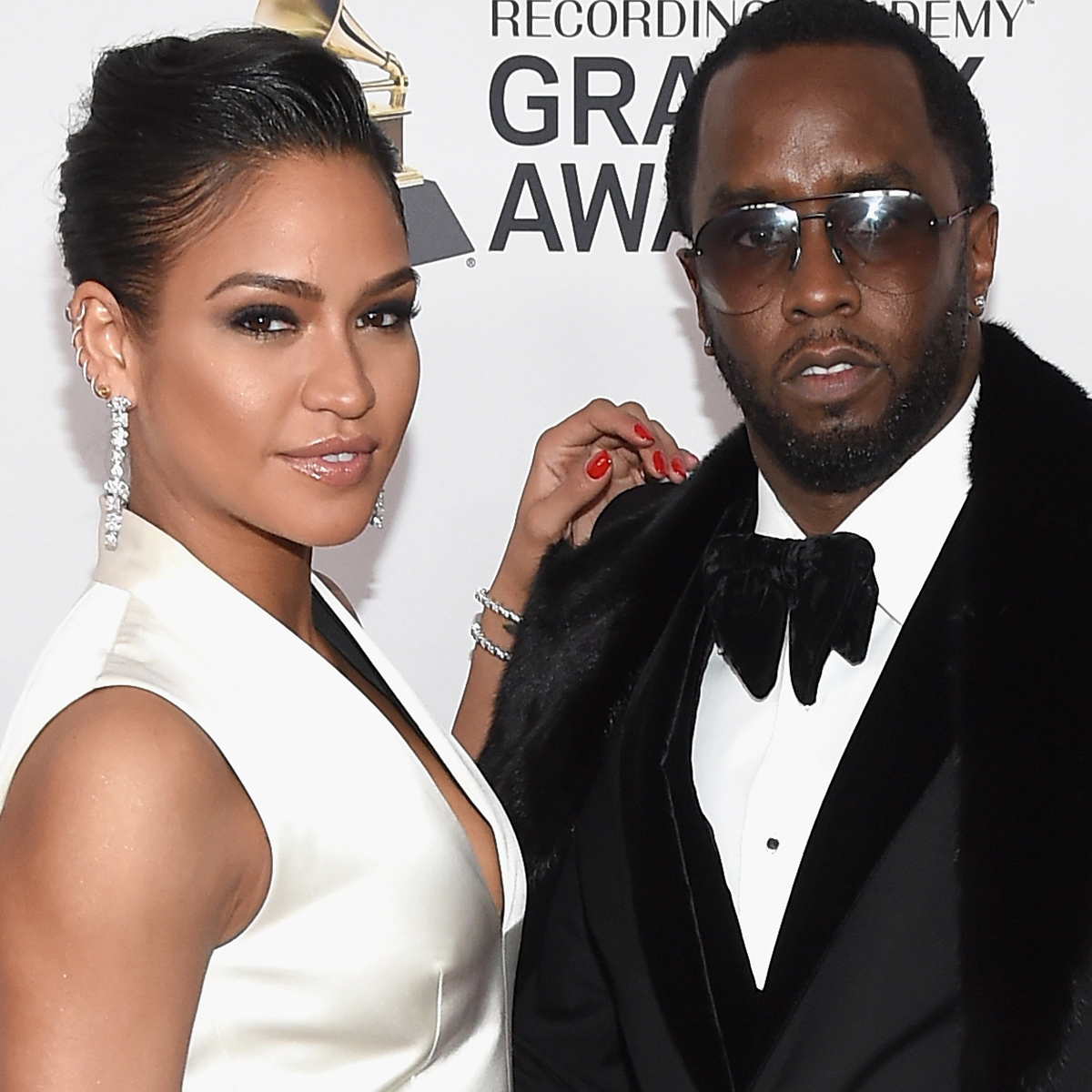
                        Diddy Says He "Lost His Mind" During Cassie Assault in Written Apology
   ...