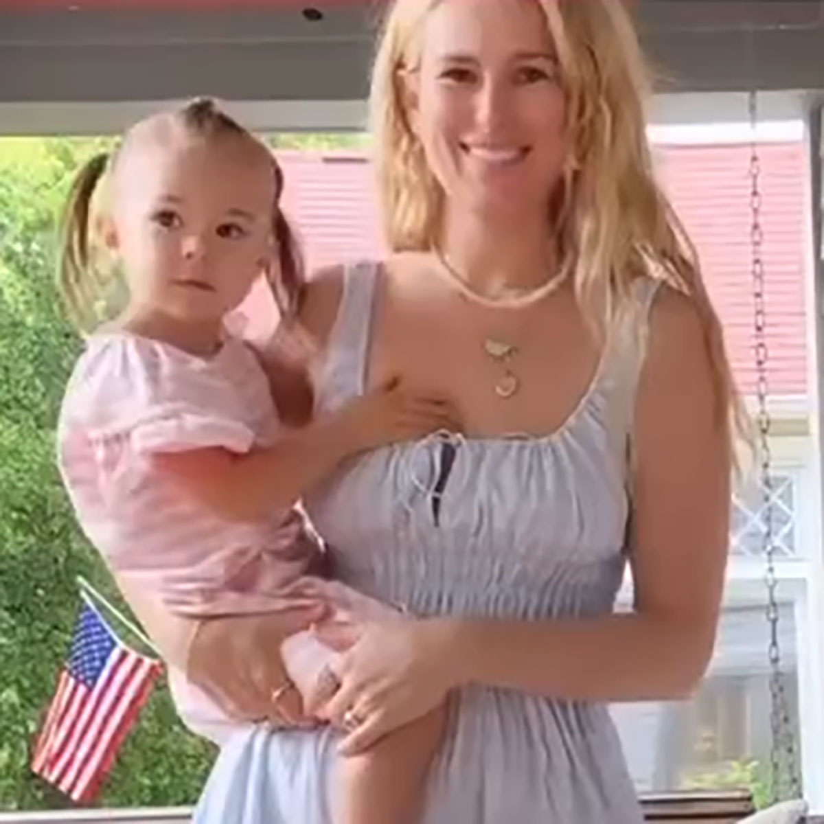 Rumer Willis Slams Criticism of Her Breastfeeding 2-Year-Old Daughter