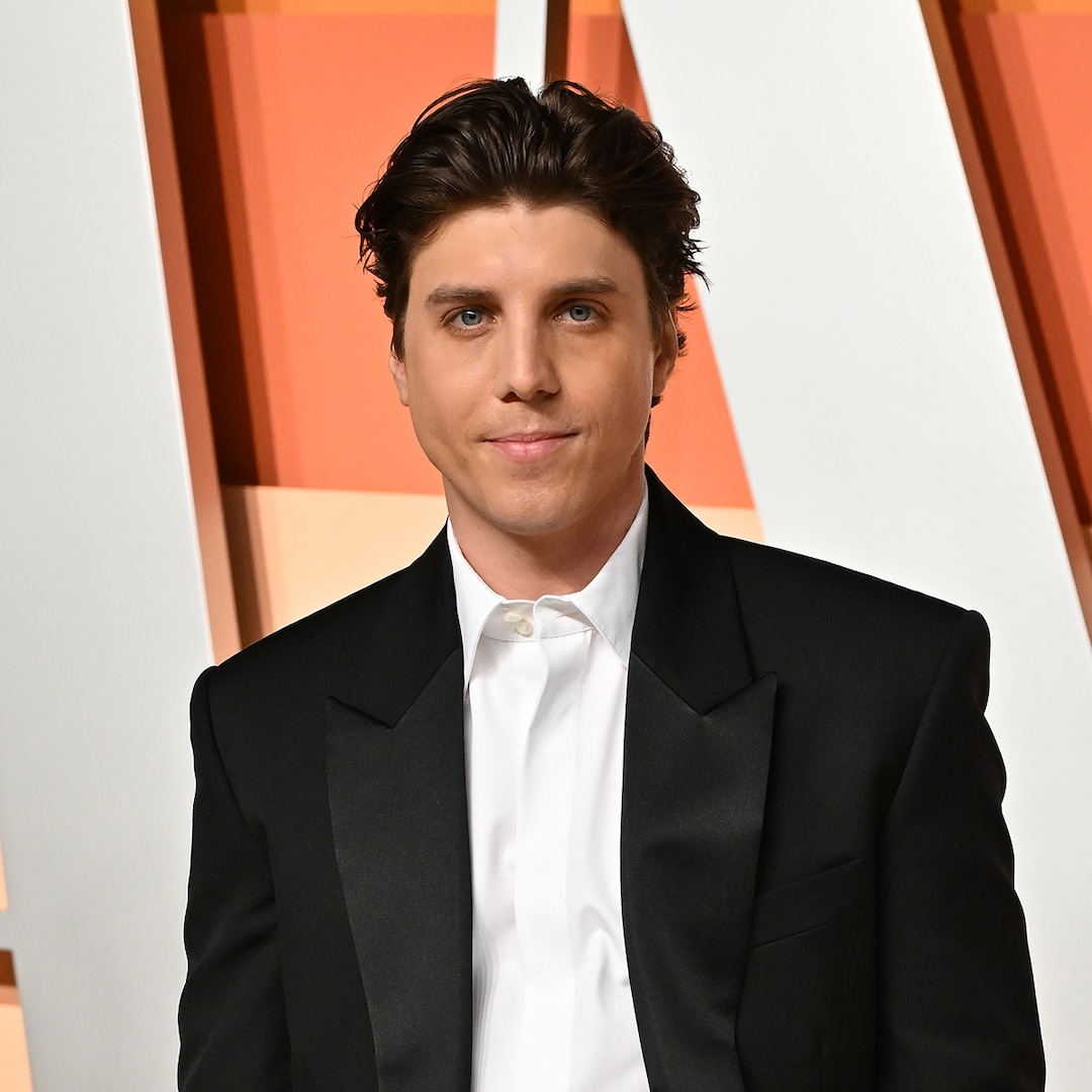 Lukas Gage Details Borderline Personality Disorder Diagnosis
             ...