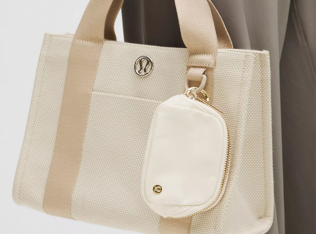SHOP Lululemon Belt Salvage Comes in Mini Dimension, Glorious Stocking Stuffer