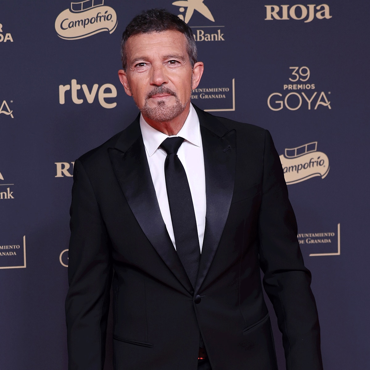 Antonio Banderas' Family: Stella Banderas, Dakota Johnson & More