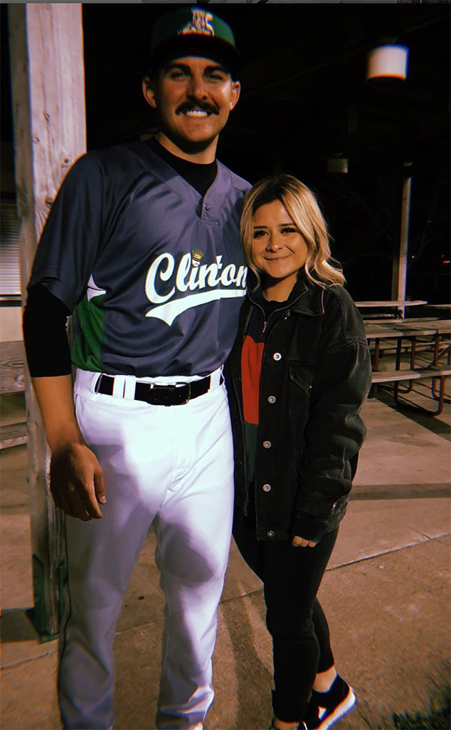 Alex Vesia, Kayla Vesia 