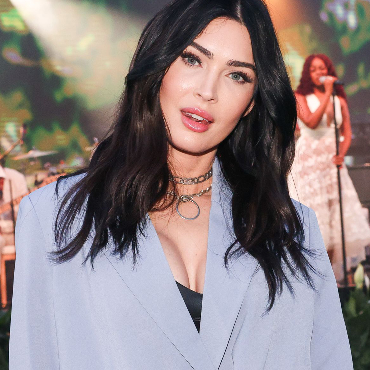 Megan Fox Returns After 6 Months with an Update! A Special Halloween Look with Machine Gun Kelly