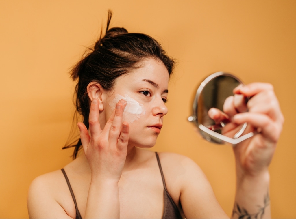 Makeup Wipes Recalled—Try These 10 Cleansing Alternatives Instead 11 Shop Makeup Wipe Picks Hed_1024x759.jpg