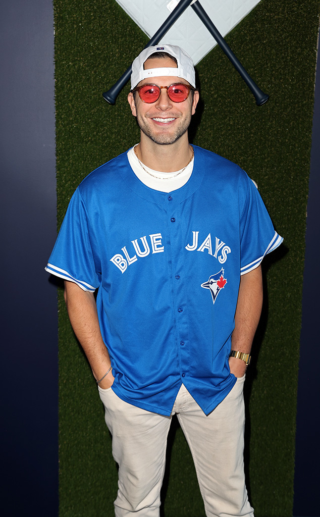 Skylar Astin, World Series