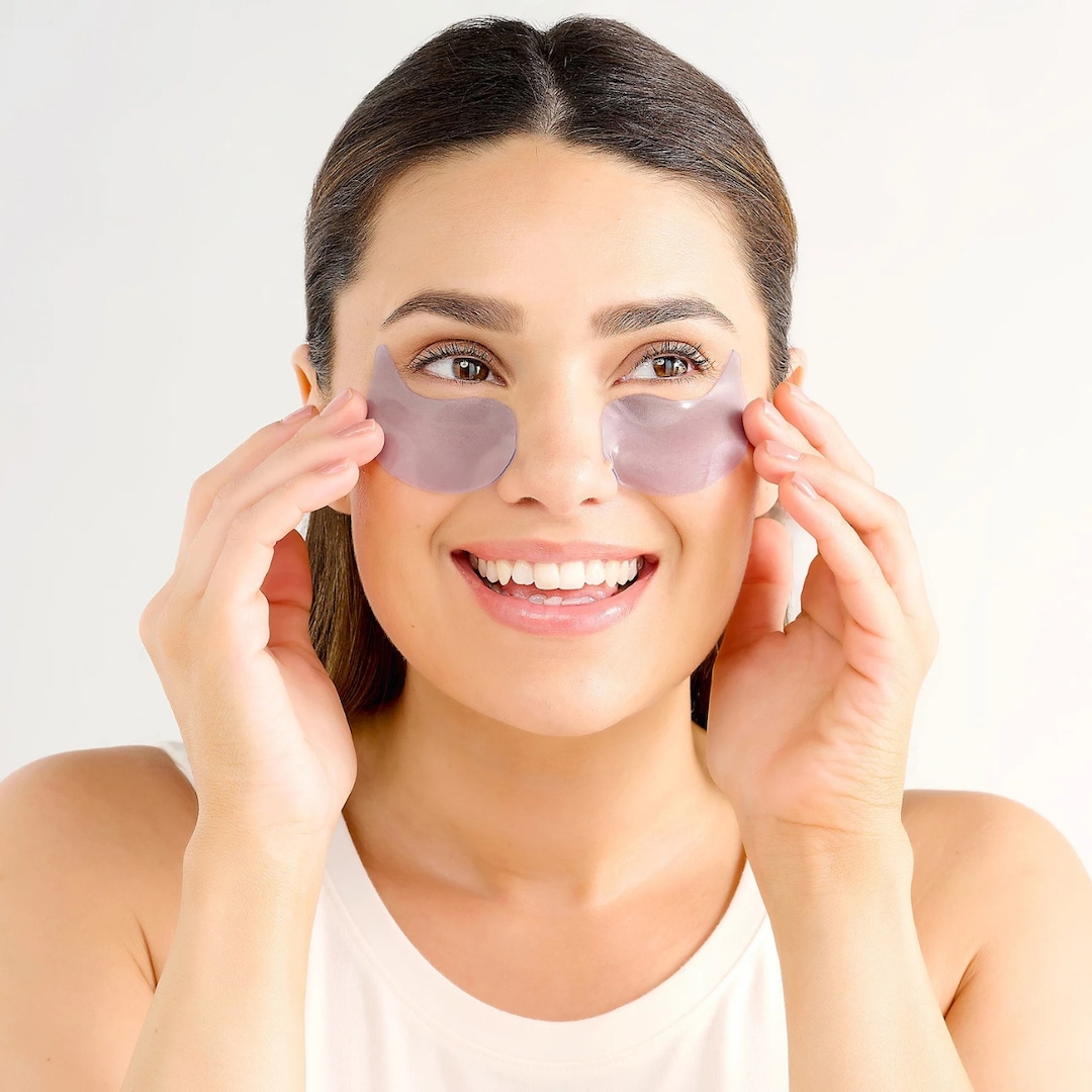 El juego de tratamiento para ojos con retinol de Peter Thomas Roth tiene actualmente un descuento de $ 200 El juego de tratamiento para ojos con retinol de Peter Thomas Roth tiene actualmente un descuento de $ 200