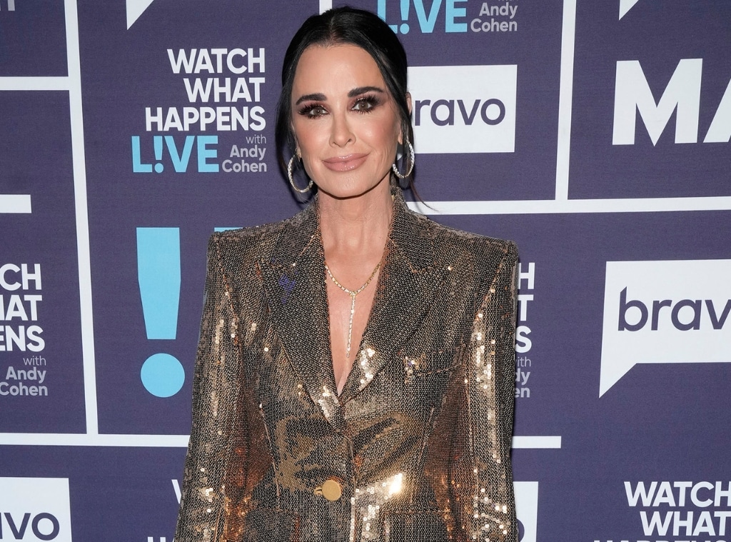 Kyle Richards’ Go-To Lip Mask Lasts So Long, She Ditched Chapstick for Good 11 Store Kyle Richards Valentines Day