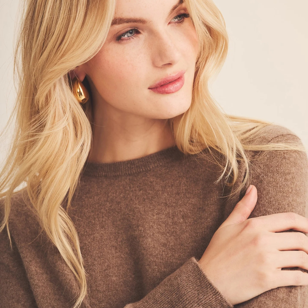 12 Cashmere Presidents’ Day Deals for the Bougie on a Budget