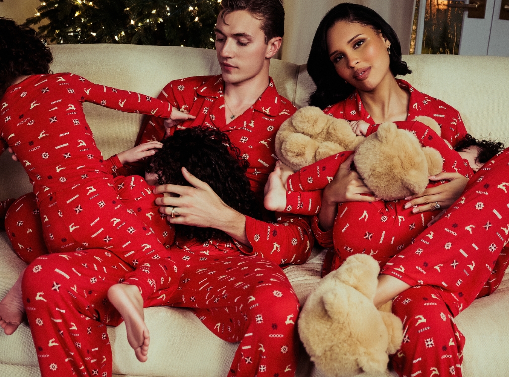 Shop SKIMS Holiday Collection_1024x759.jpg