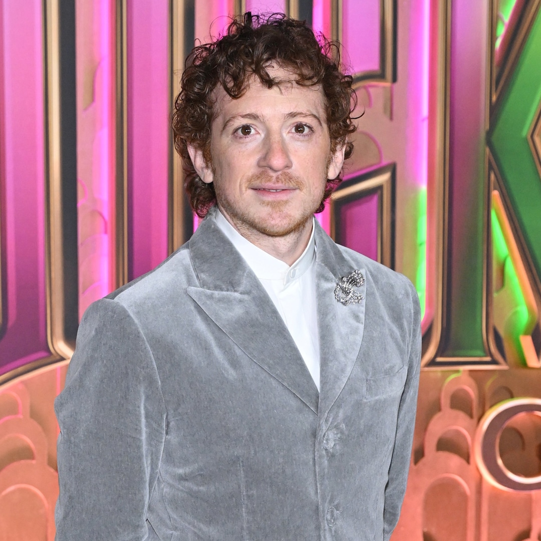 Ethan Slater Has the Sweetest Message for Wicked’s Young Glinda Scarlett Spears Ethan Slater Has the Sweetest Message for Wicked’s Young Glinda Scarlett Spears