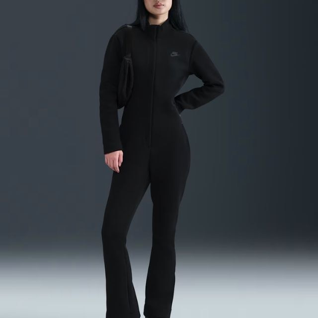 nike women black friday