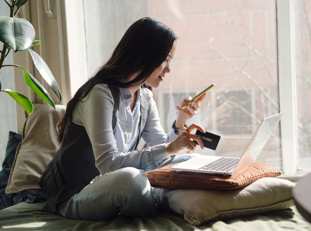 What/When is Cyber Monday? How Can I Find the Best Deals