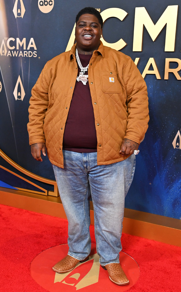 Bigxthaplug arrives at the CMA Awards 2025 red carpet