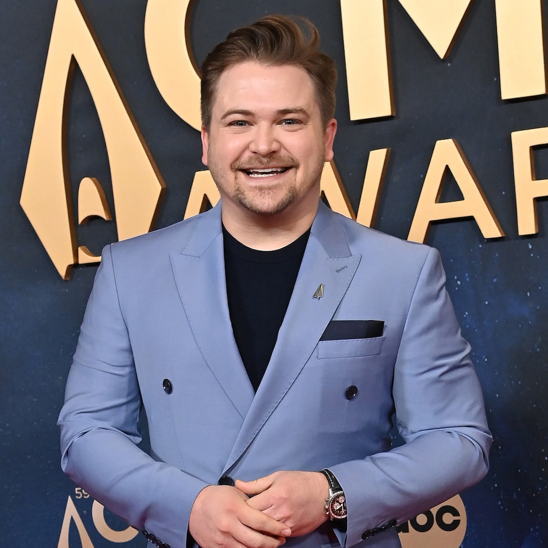 CMA Awards 2025: See All the Celebrity Red Carpet Fashion CMA Awards 2025: See All the Celebrity Red Carpet Fashion