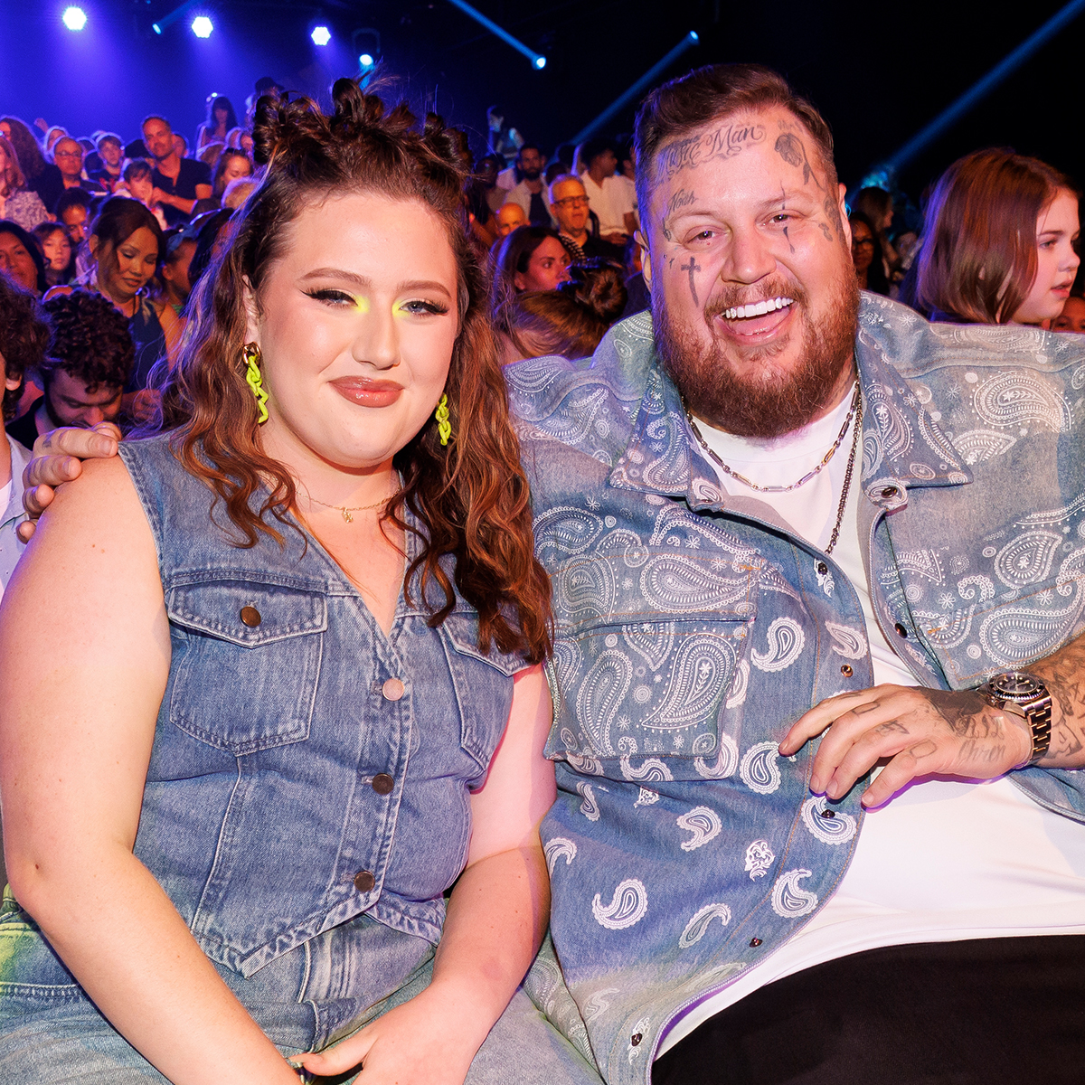 Jelly Roll's Daughter Bailee Ann Hilariously Reacts to His New Face thumbnail