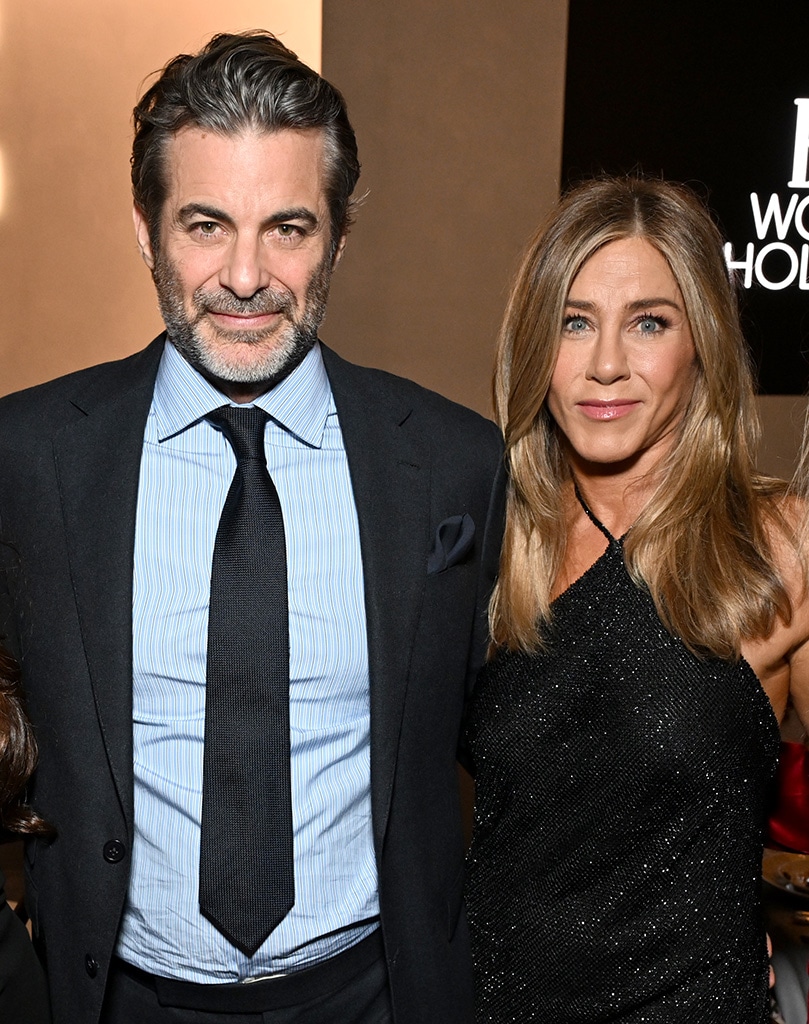 Jennifer Aniston Calls Boyfriend Jim Curtis “Cute” in Video