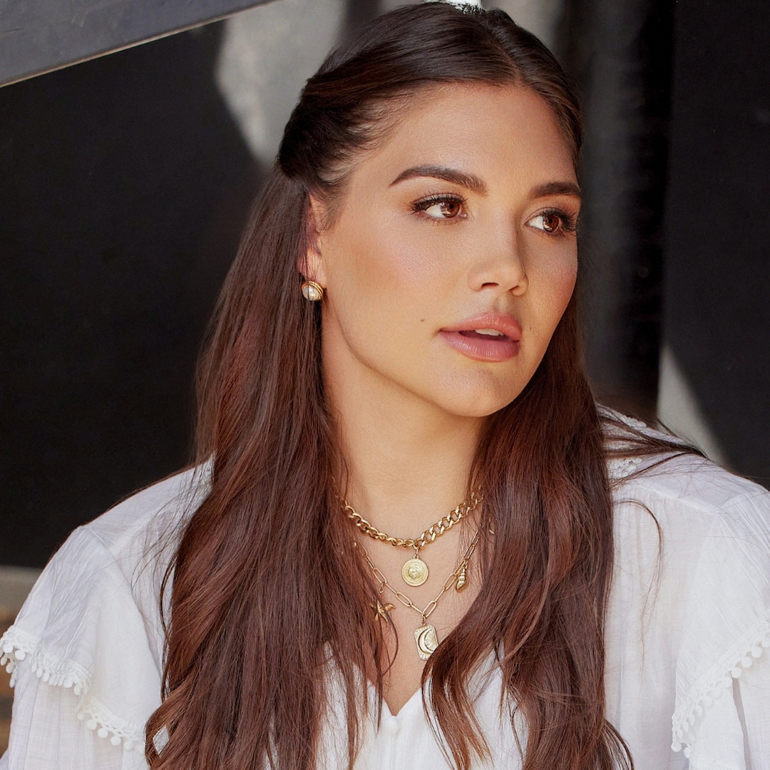 Giannina Gibelli’s Real Talk on Postpartum Beauty: How She’s Adjusting to Hair Loss and Skincare Changes – E! Online Giannina Gibelli’s Real Talk on Postpartum Beauty: How She’s Adjusting to Hair Loss and Skincare Changes – E! Online