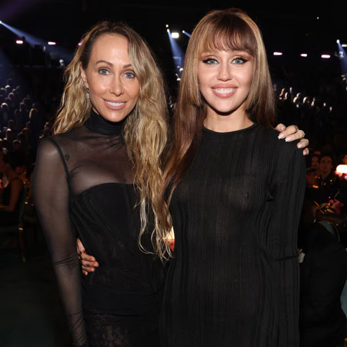Miley Cyrus Attends Grammys With Mom Tish Amid Billy Ray Cyrus Rift - Tish Cyrus Height: Miley's Mom Stands Tall
