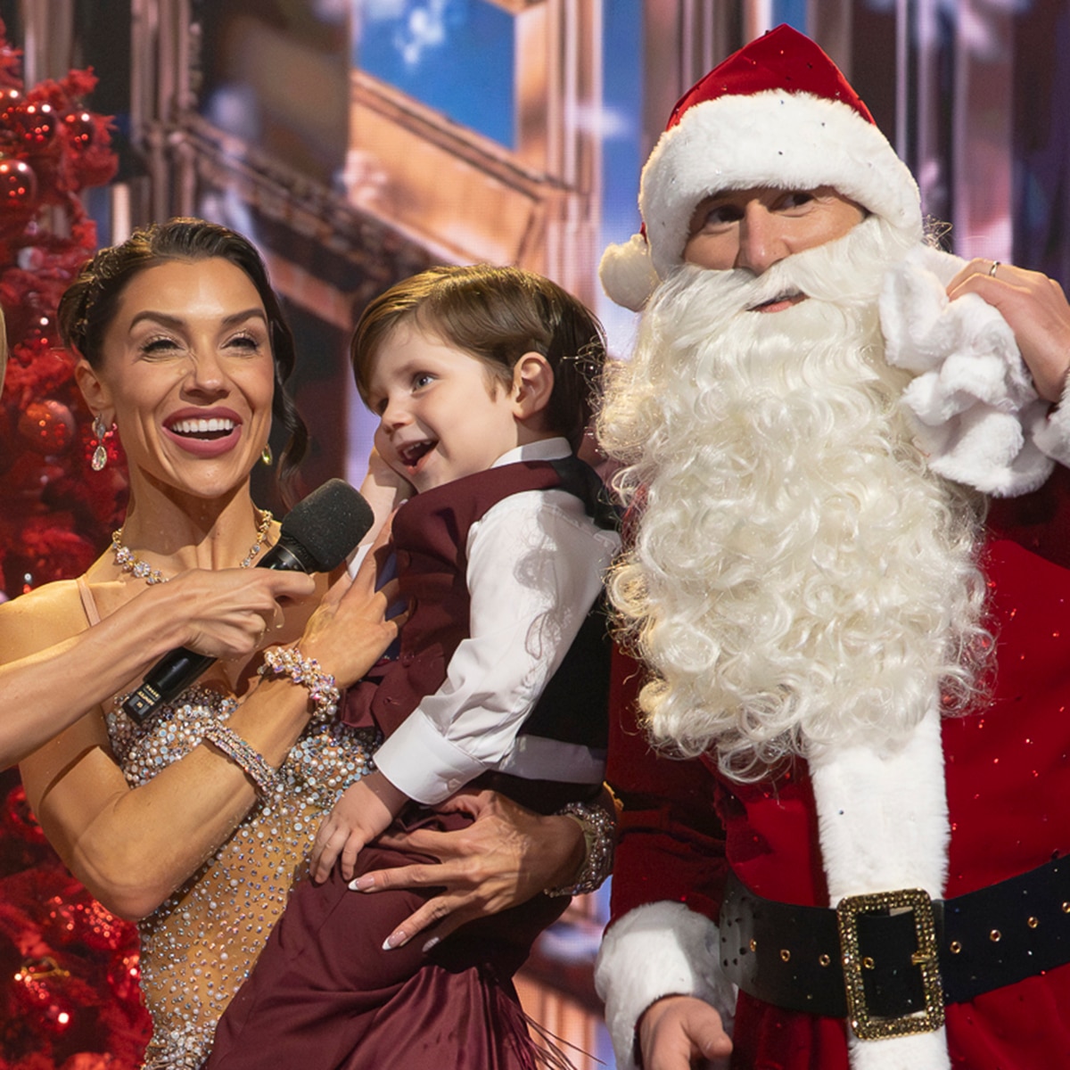 DWTS Pros Val Chmerkovskiy & Jenna Johnson's Son Rome Makes TV Debut