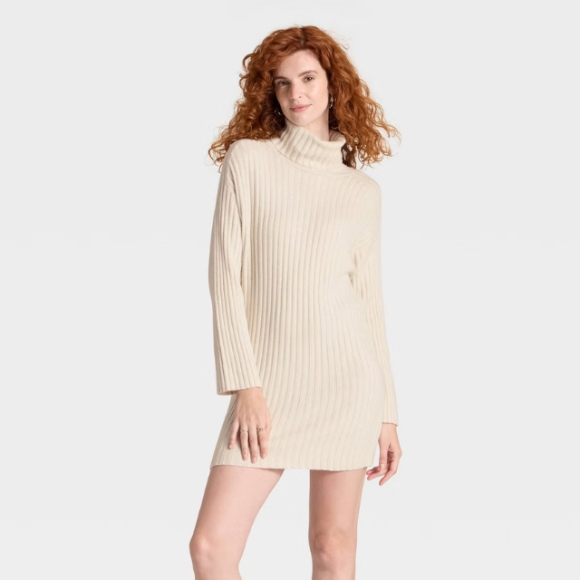 Best Petite-Friendly Holiday Dresses and Winter Outfits From $25