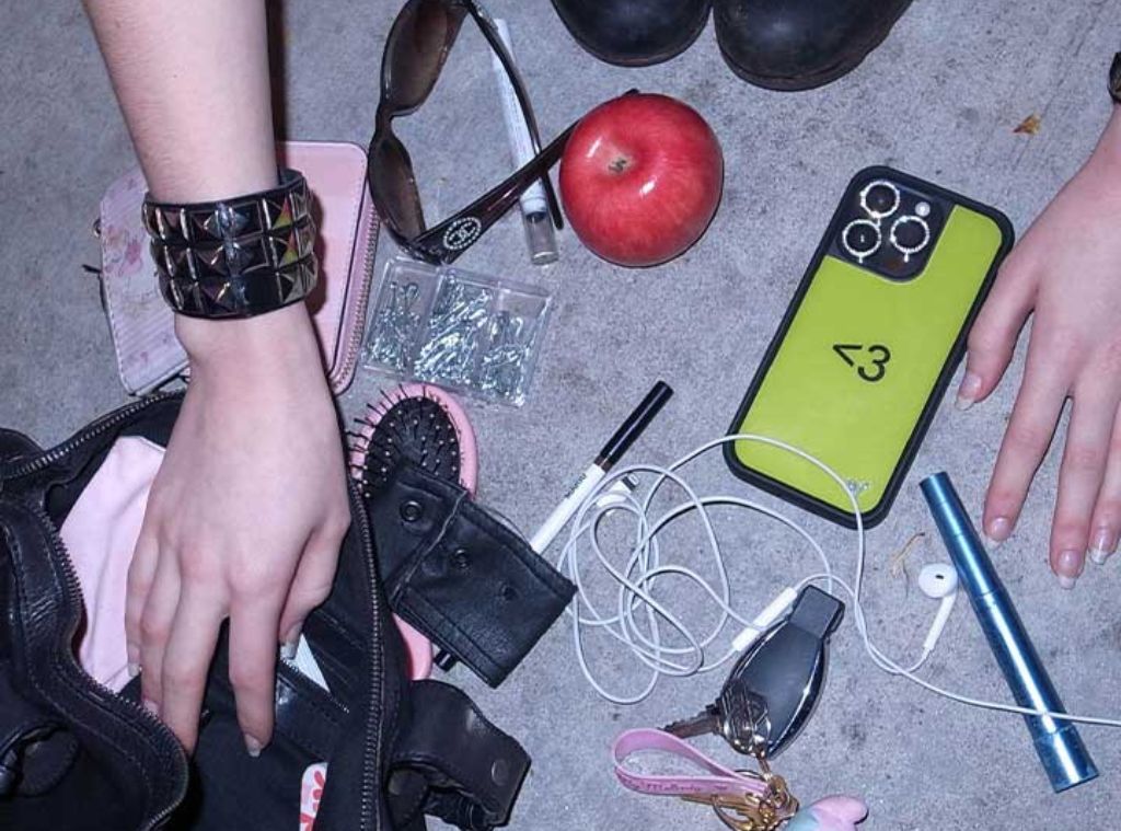 Gift Guide for the people who got all the pop girlies on their Spotify Wrapped