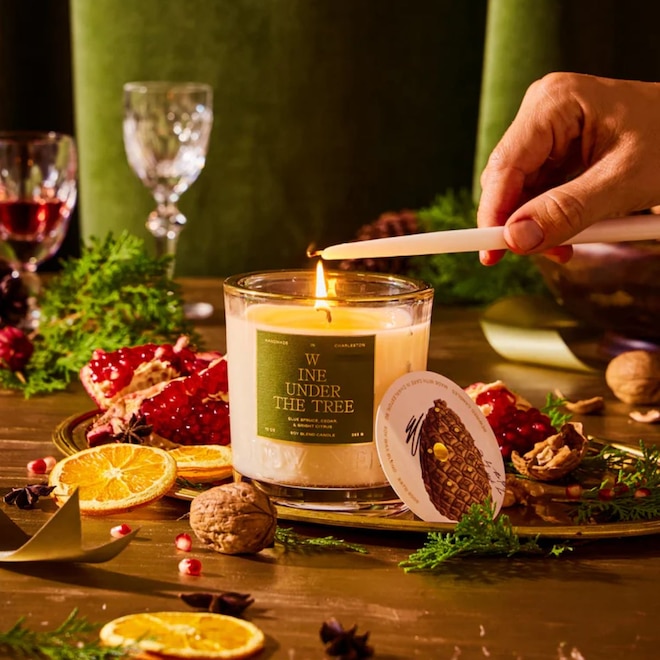 holiday candle thumbnail.jpg