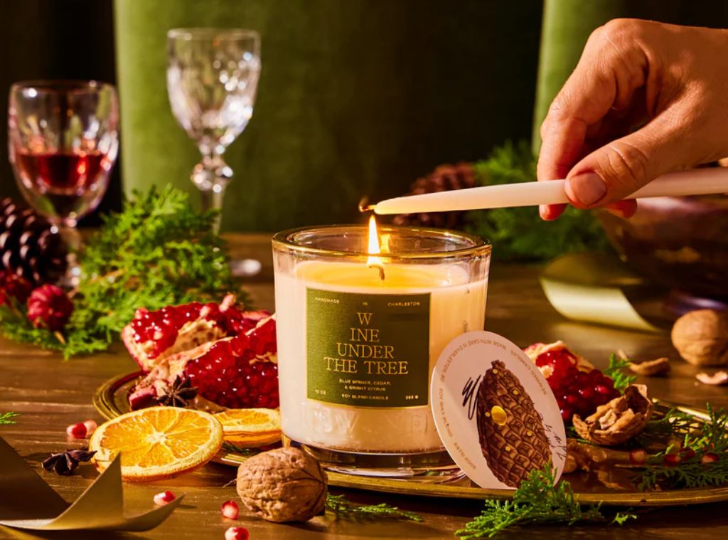 holiday candle hero image.jpg