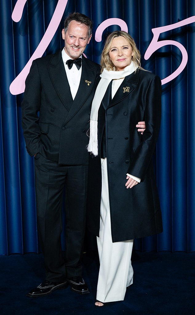 Kim Cattrall, Russell Thomas