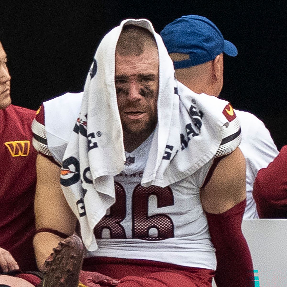 
                        NFL's Zach Ertz Breaks Down in Tears After Brutal Leg Injury
                