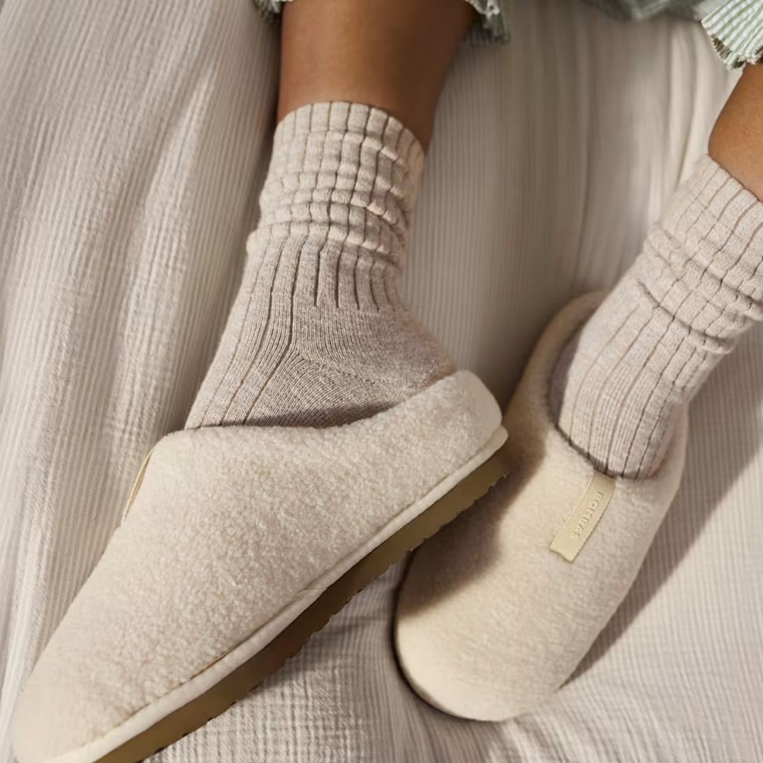 The Warmest Winter Socks Starting at : Bombas, Barefoot Dreams, Quince, Smartwool + More The Warmest Winter Socks Starting at : Bombas, Barefoot Dreams, Quince, Smartwool + More