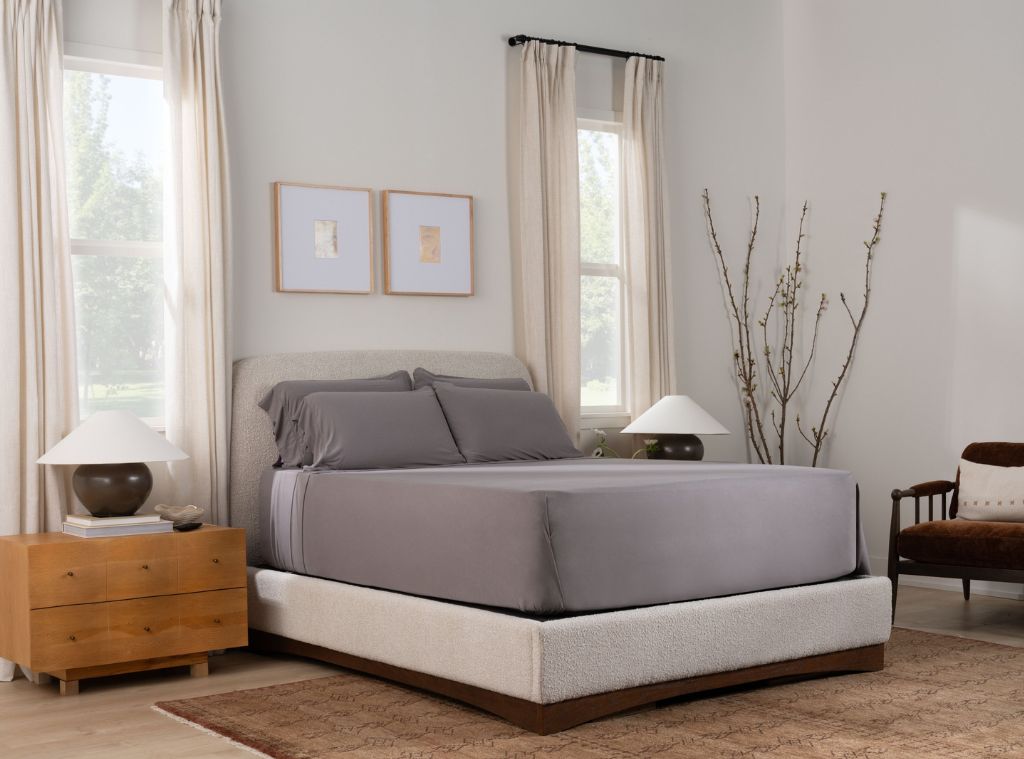 Holiday Hosting Main.jpg