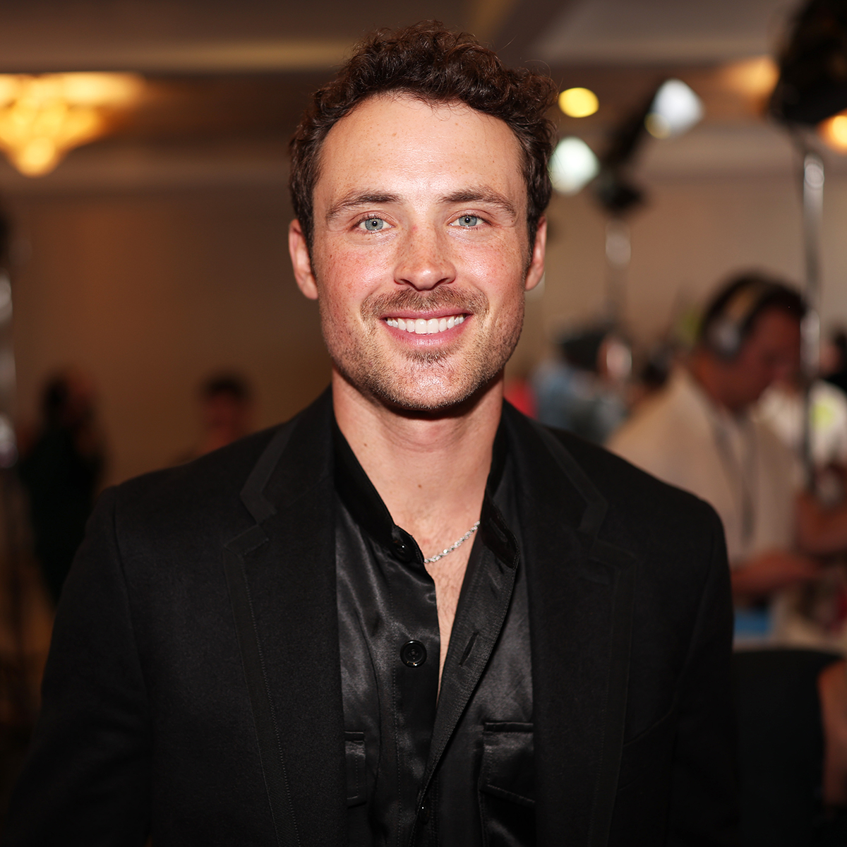 Ексклузивни ЗнаменитостиHot GossLINK КОПИРАНО Истинското име на Дилън Ефрон всъщност